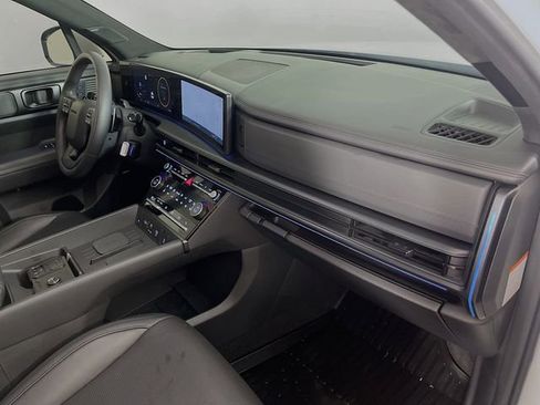 Used 2024 Hyundai Santa Fe Calligraphy image 33