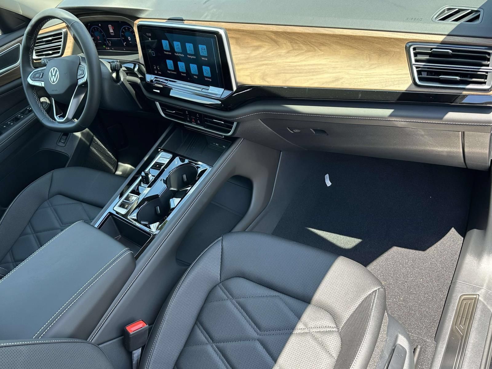 New 2026 Volkswagen Atlas SE AWD/4WD image 12