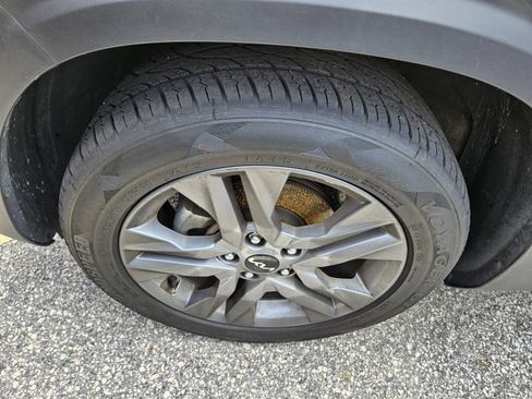 Used 2022 Kia Seltos S FWD image 5