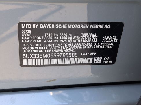 Used 2025 BMW X7 M60i AWD/4WD image 36