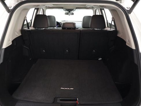 Used 2023 Nissan Rogue SV w/ SV Premium B Package image 22