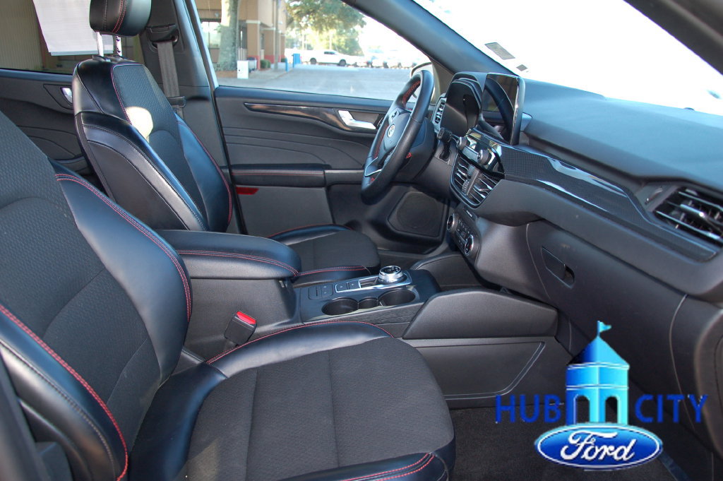 Used 2025 Ford Escape ST-Line FWD image 15