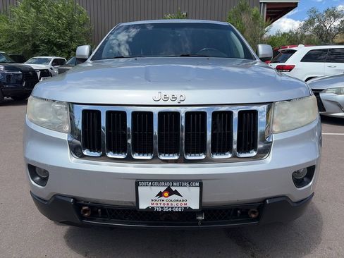 Used 2011 Jeep Grand Cherokee Laredo AWD/4WD image 2