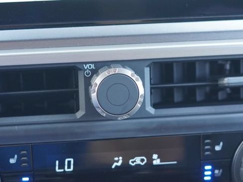 Used 2025 Toyota 4Runner TRD Sport Premium AWD/4WD image 32
