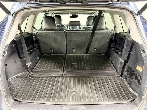 Used 2018 Toyota Highlander Limited image 13