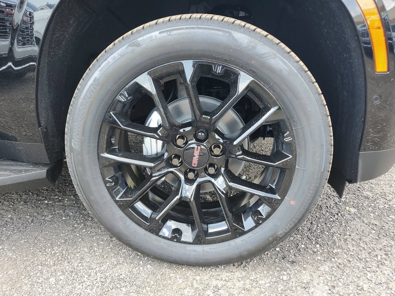 New 2026 GMC Yukon Denali RWD image 6