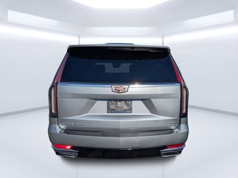 Used 2024 Cadillac Escalade Premium Luxury Platinum image 7