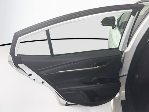 Used 2026 Toyota Camry SE FWD image 25