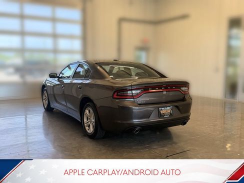 Used 2022 Dodge Charger SXT RWD image 11