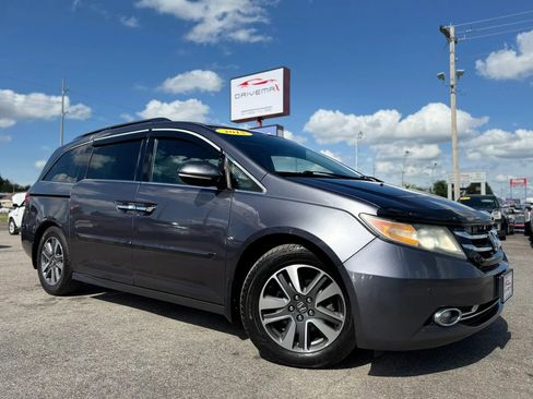 Used 2015 Honda Odyssey Touring image 2