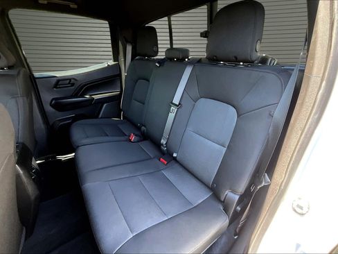 Used 2023 Chevrolet Colorado Trail Boss AWD/4WD image 15