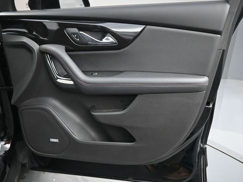 Used 2019 Chevrolet Blazer RS AWD/4WD image 25