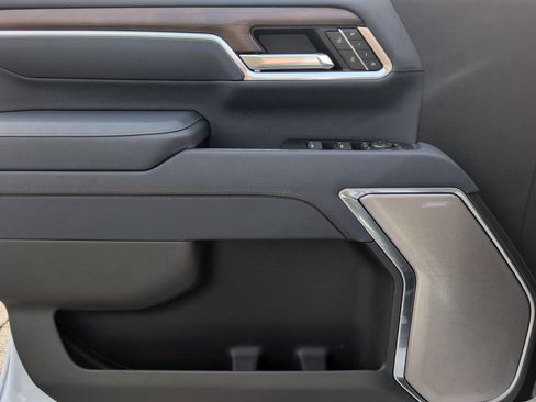 New 2026 Chevrolet Silverado 3500 High Country AWD/4WD image 15