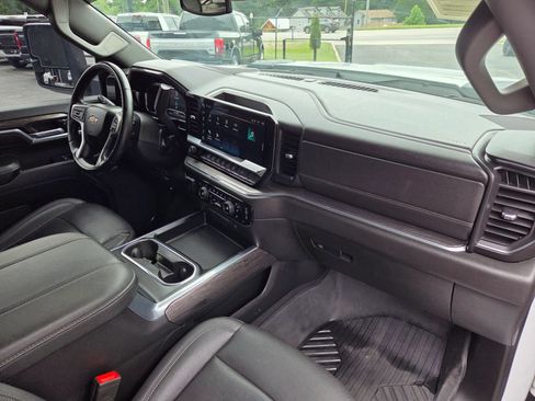 Used 2024 Chevrolet Silverado 2500 LTZ w/ LTZ Plus Package AWD/4WD image 14