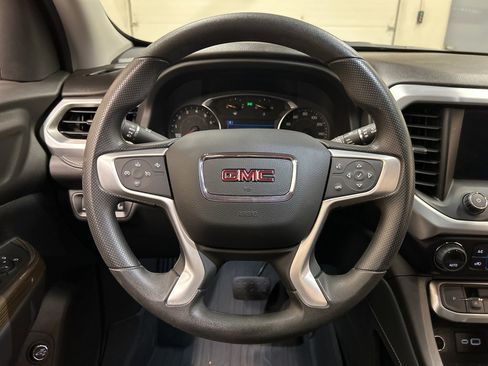 Used 2023 GMC Acadia SLE w/ Driver Convenience Package image 18