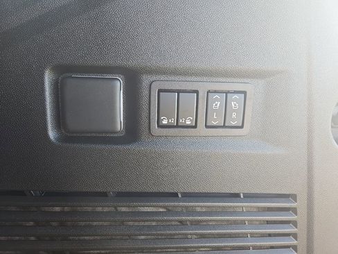 Used 2024 Chevrolet Tahoe RST w/ Luxury Package image 25