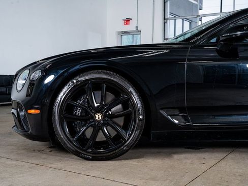 Used 2020 Bentley Continental GT image 9