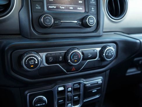 Used 2020 Jeep Wrangler Unlimited Sport S image 24