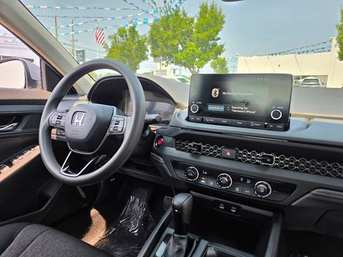 Certified 2025 Honda Accord LX image 13