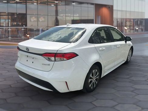 Used 2020 Toyota Corolla LE FWD image 15