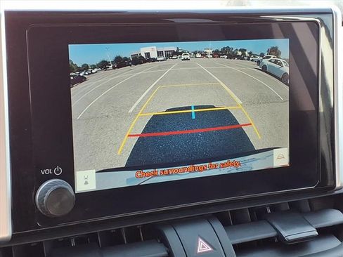 Used 2025 Toyota RAV4 XLE FWD image 24