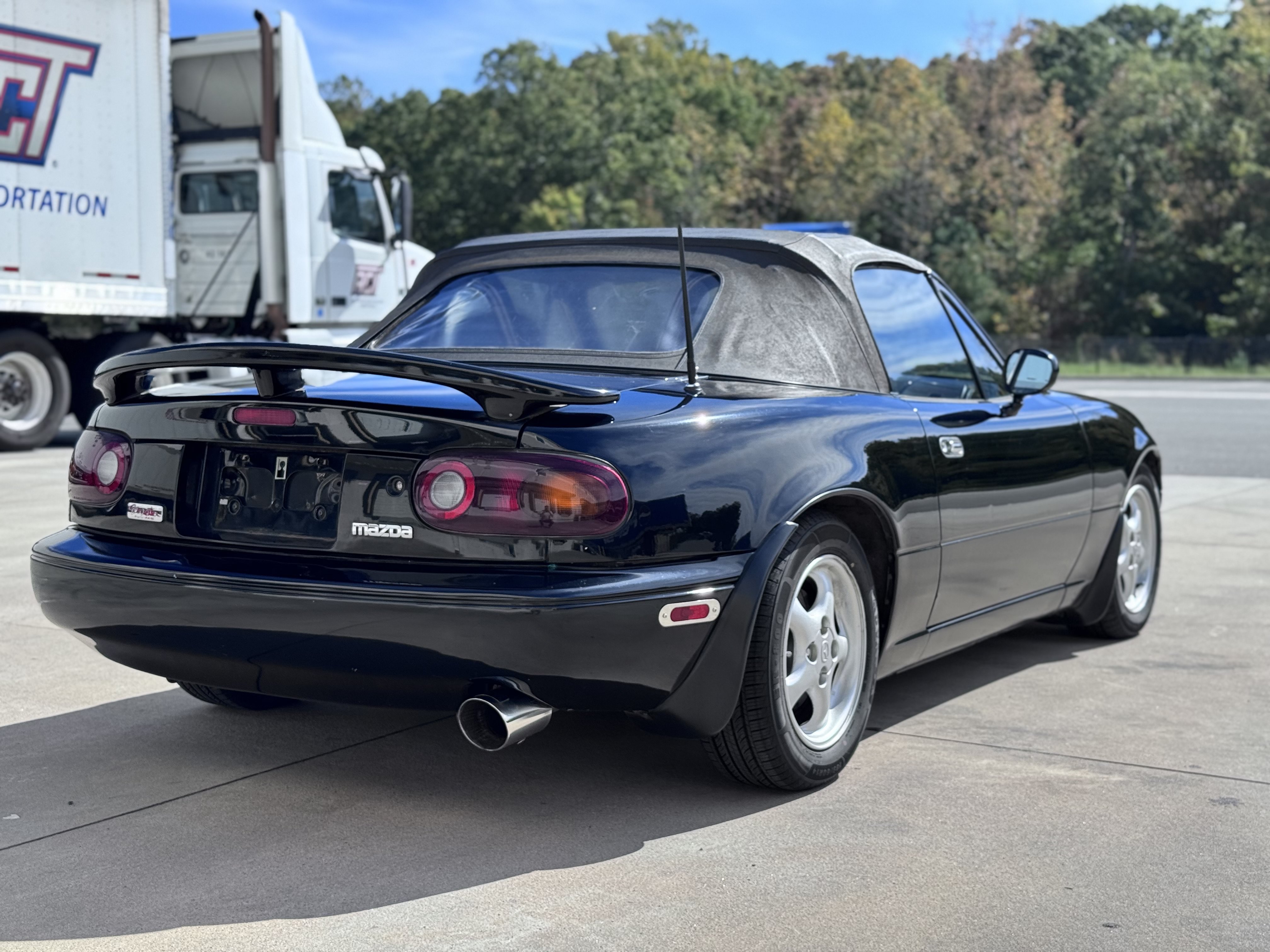 Used 1996 MAZDA MX-5 Miata RWD image 28