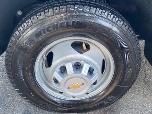 Used 2024 Chevrolet Silverado 3500 W/T w/ WT Convenience Package image 36