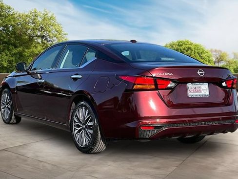 Certified 2024 Nissan Altima 2.5 SV FWD image 4