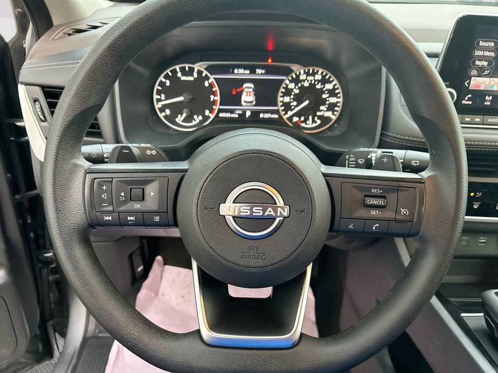 Used 2023 Nissan Rogue S AWD/4WD image 29