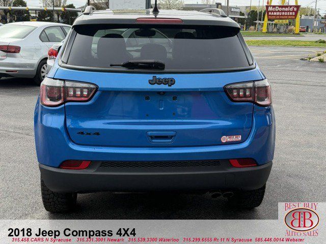Used 2018 Jeep Compass Latitude w/ Popular Equipment Group AWD/4WD image 4