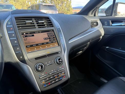 Used 2019 Lincoln MKC Reserve image 32