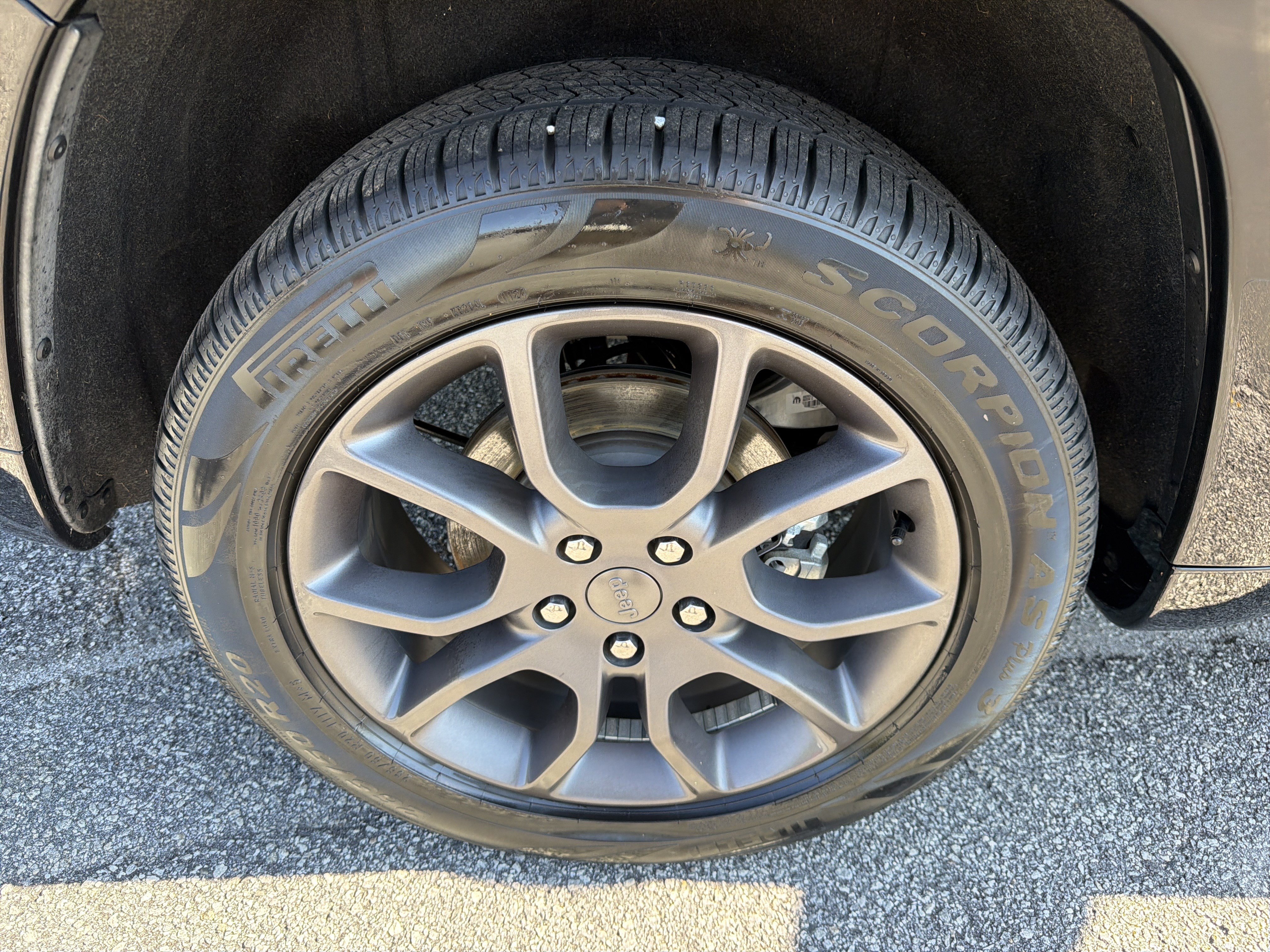 Used 2021 Jeep Grand Cherokee High Altitude AWD/4WD image 18