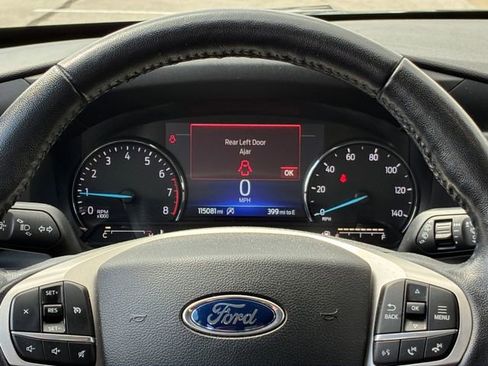 Used 2021 Ford Explorer XLT w/ Equipment Group 202A AWD/4WD image 24