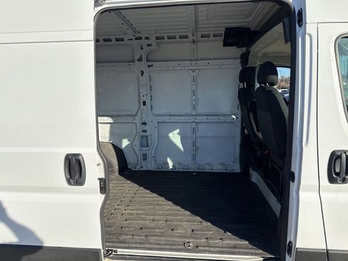 Used 2023 RAM ProMaster 2500 image 10