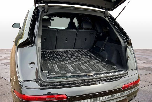 Used 2023 Audi SQ7 Premium Plus w/ Executive Package AWD/4WD image 20