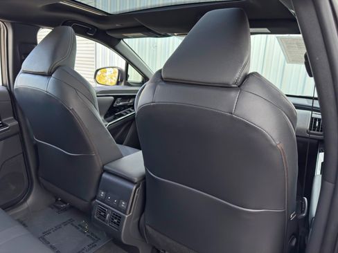 Used 2023 Toyota bZ4X Limited image 36