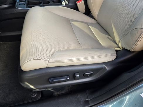 Used 2016 Honda CR-V EX-L image 16