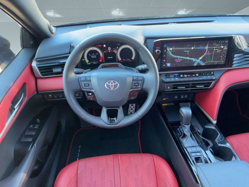 Used 2025 Toyota Camry XSE image 28