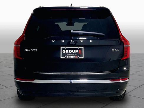 Used 2025 Volvo XC90 B6 Ultra w/ Protection Package Premier AWD/4WD image 4