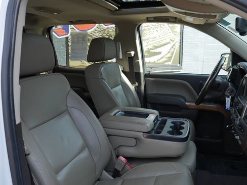 Used 2018 Chevrolet Silverado 1500 LTZ w/ Sport Package AWD/4WD image 7