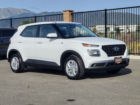 New 2026 Hyundai Venue SE image 25