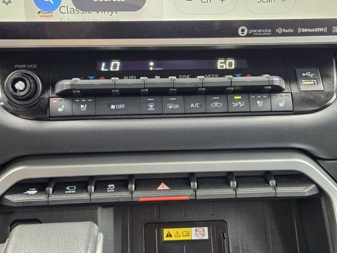 Used 2024 Toyota Tundra Platinum image 23