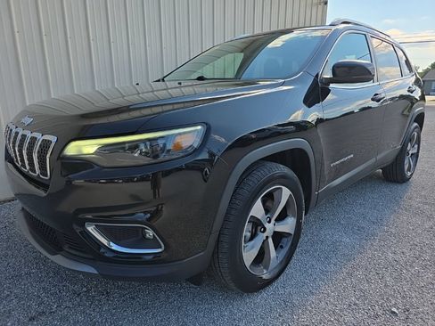 Used 2019 Jeep Cherokee Limited AWD/4WD image 11