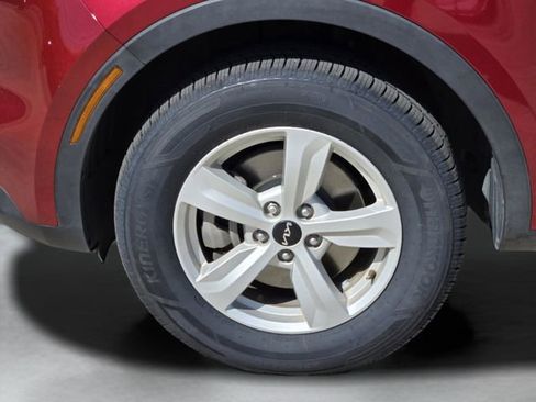 Used 2022 Kia Sorento LX AWD/4WD image 13