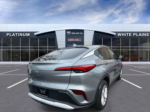 Used 2024 Buick Envista Preferred image 4