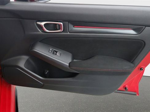 Used 2023 Honda Civic Type R image 10