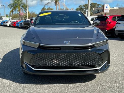 Used 2023 Toyota Crown XLE image 12