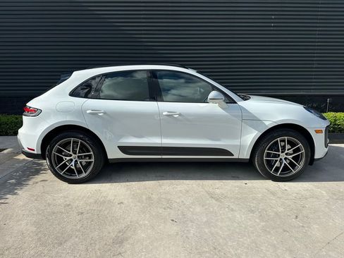 Certified 2023 Porsche Macan Turbo image 10