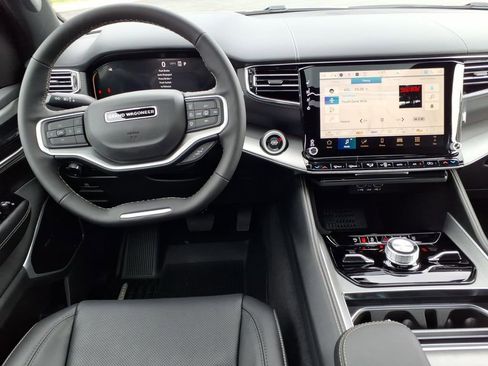 New 2026 Jeep Grand Wagoneer Limited AWD/4WD image 8