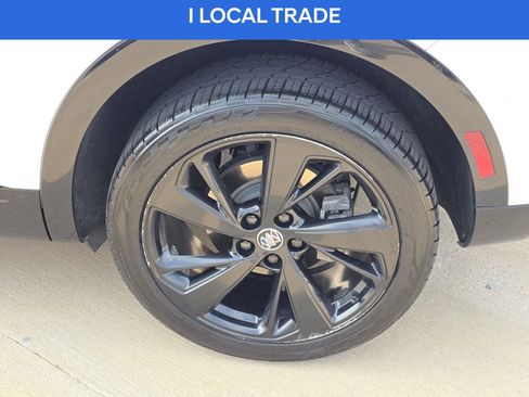 Used 2022 Buick Envision Essence w/ Sport Touring Package image 10